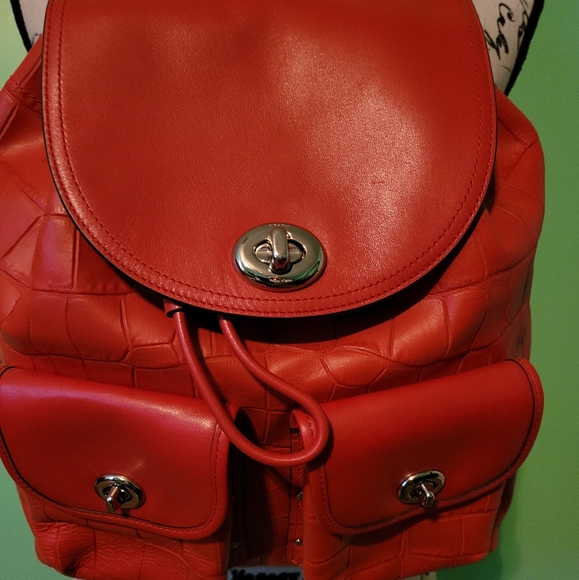 Coach Turnlock Rucksack In Embossed Carmine - Picture 4 of 11